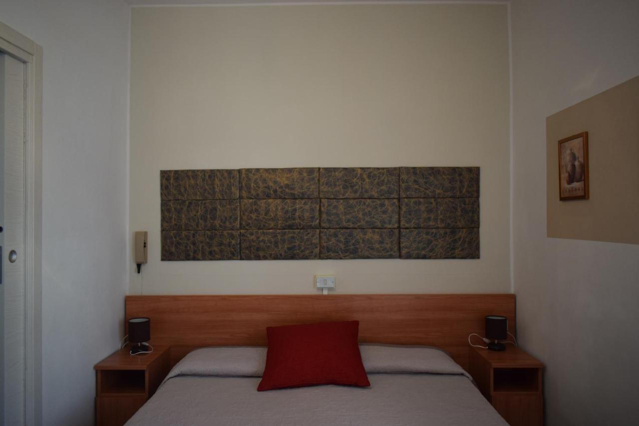 Albergo Al Pescatore 브렌조네 술 가르다 외부 사진