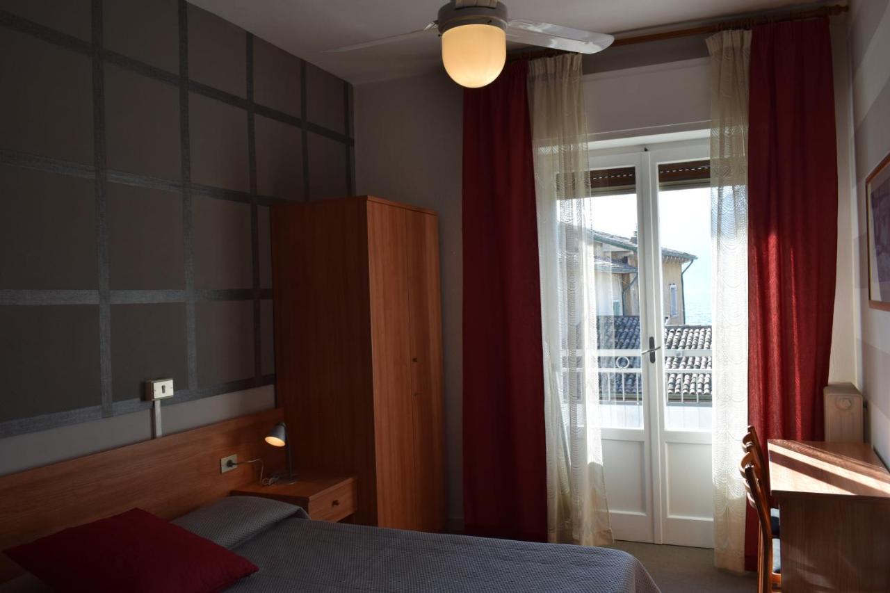 Albergo Al Pescatore 브렌조네 술 가르다 외부 사진