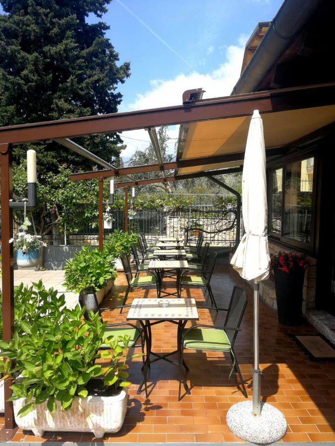 Albergo Al Pescatore 브렌조네 술 가르다 외부 사진
